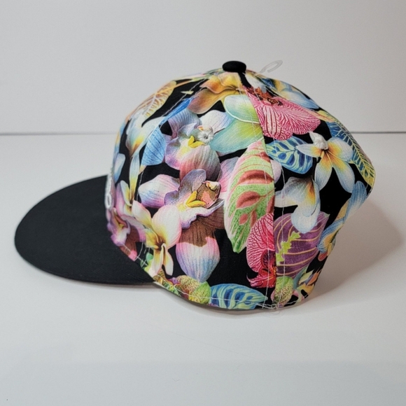 Smith Novelty Company Las Vegas Floral Snap Back Hat Cap Adjustable Beachwear - Picture 3 of 9